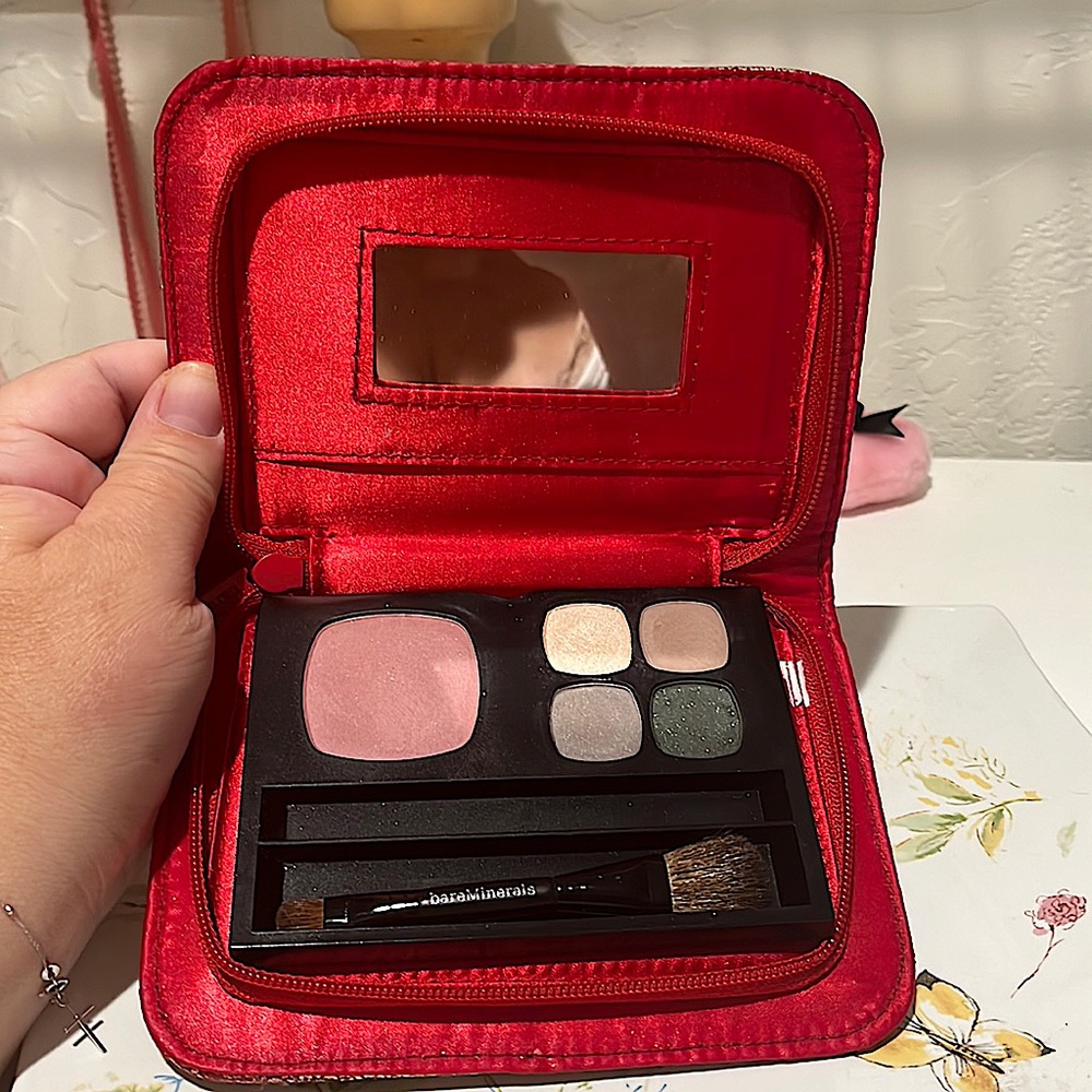 BareMinerals Holiday Makeup Case With Blush, Eyeshadow, & A Double-Ended Brush